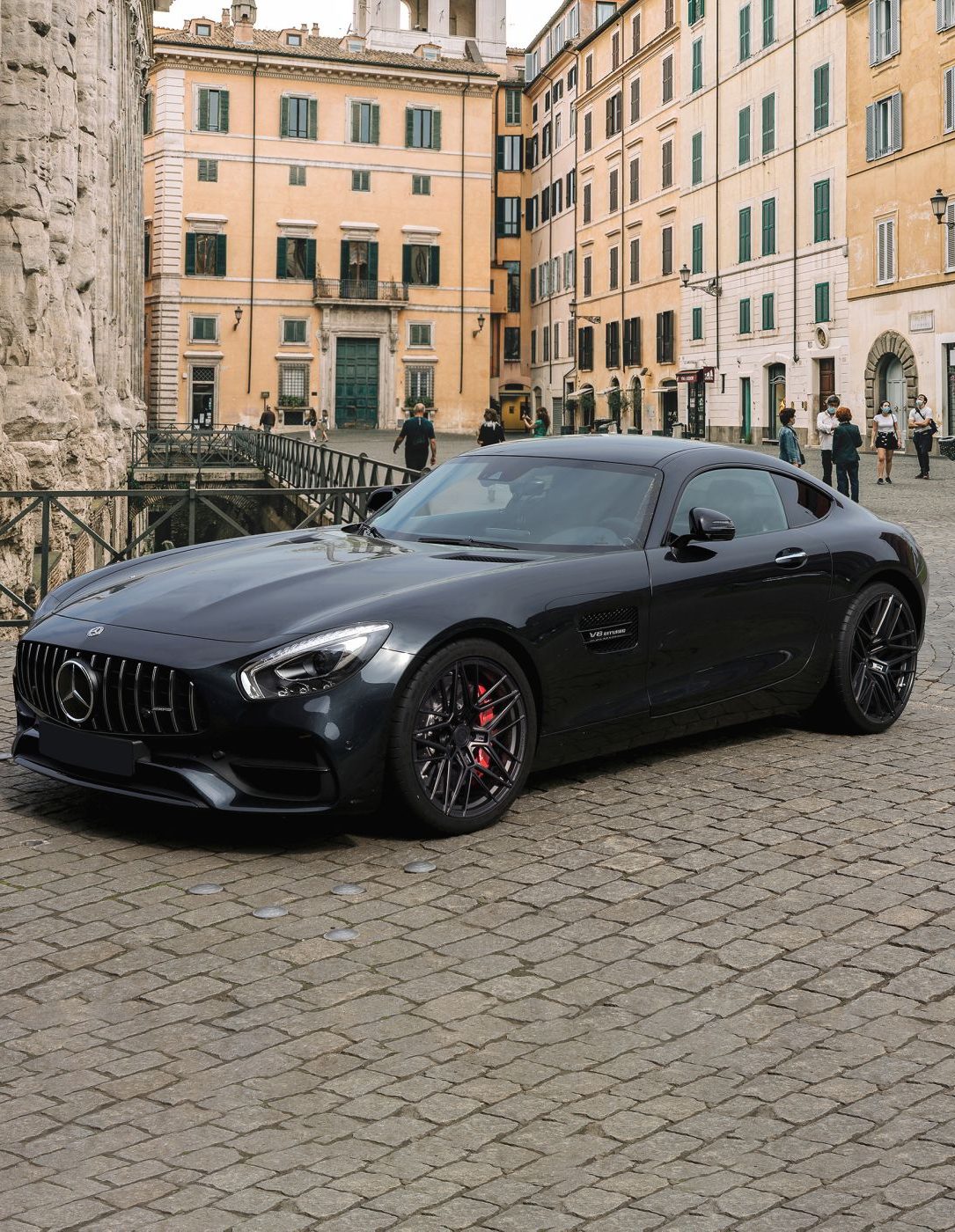 Mercedes-AMG-GT-Bola-FP1-aspect-ratio-372-480